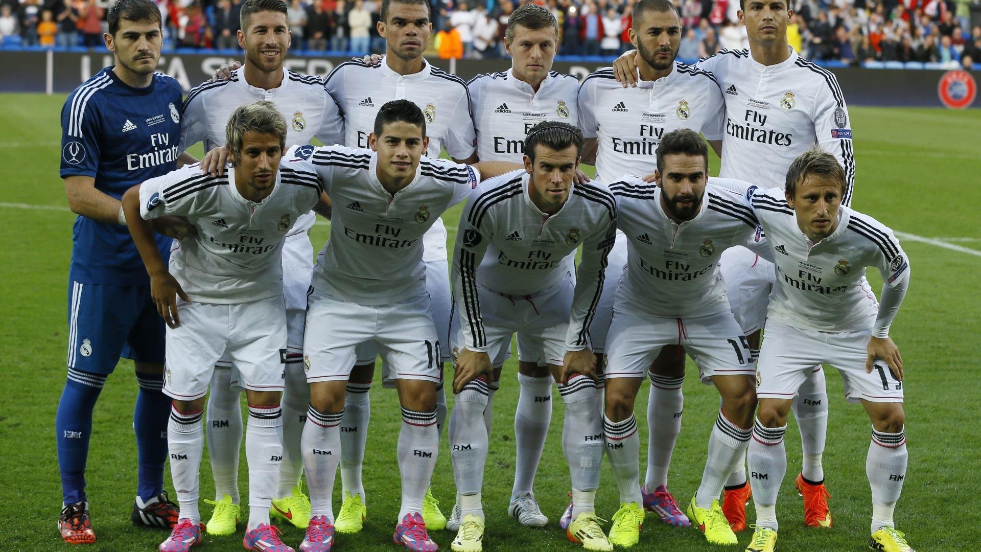 双加时鏖战!湖人险胜勇士,詹姆斯关键封盖锁定胜局