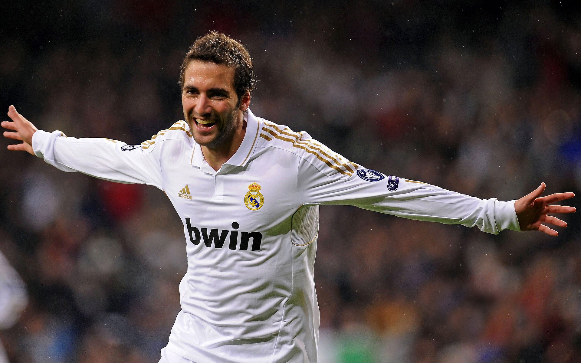 自由泳巅峰对决,世界纪录保持者再创辉煌,新星闪耀国际泳联锦标赛